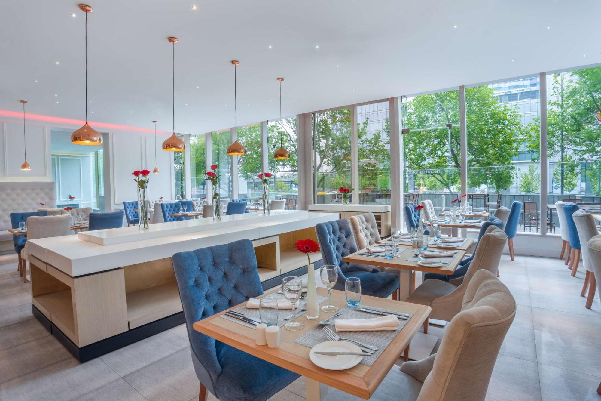 Nh Collection Plaza Santiago Hotell Exteriör bild The restaurant