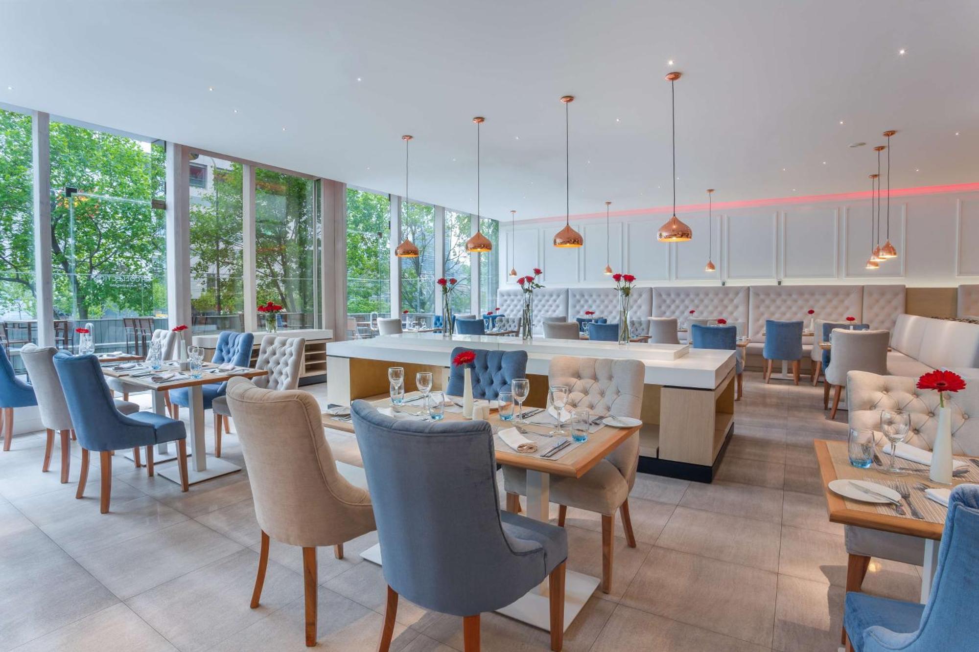 Nh Collection Plaza Santiago Hotell Exteriör bild The restaurant