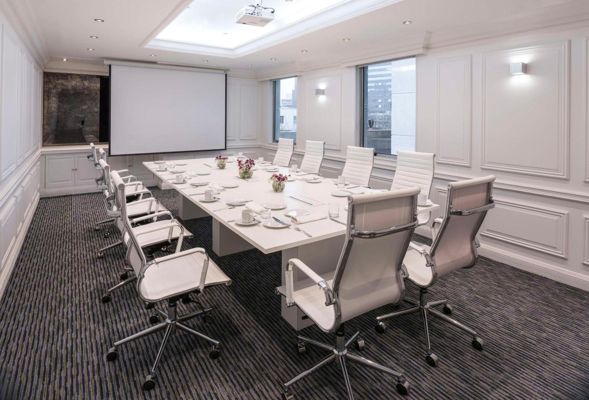Nh Collection Plaza Santiago Hotell Exteriör bild Meeting room