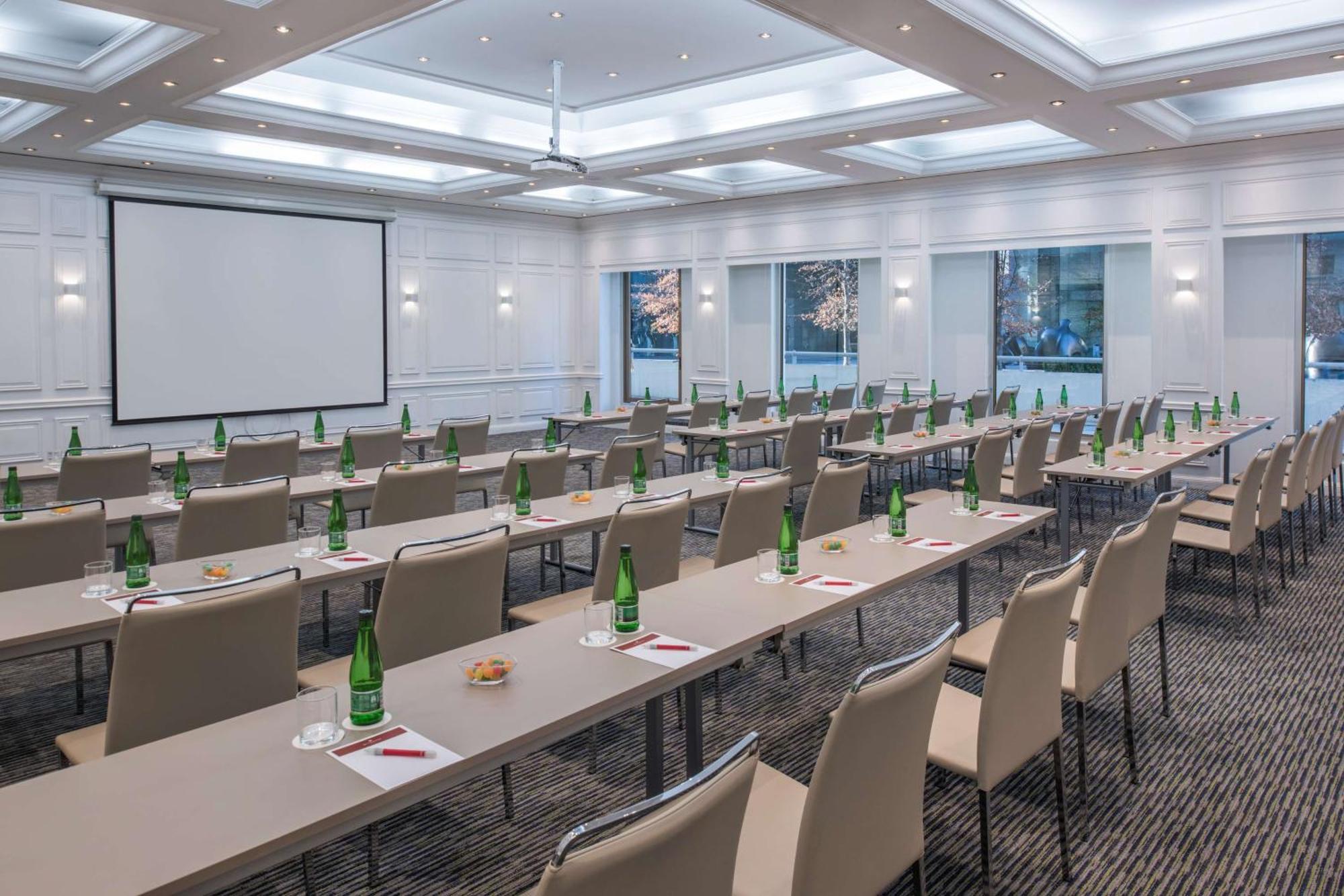 Nh Collection Plaza Santiago Hotell Exteriör bild Meeting room
